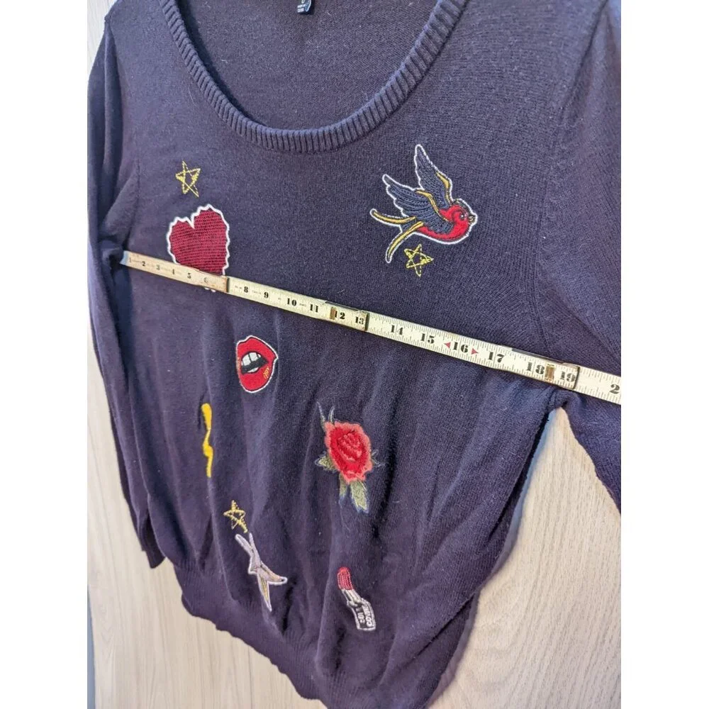 Torrid Graphic Patch Black Sweater Long Sleeve Womens Size 0X Large L - Picture 7 of 8